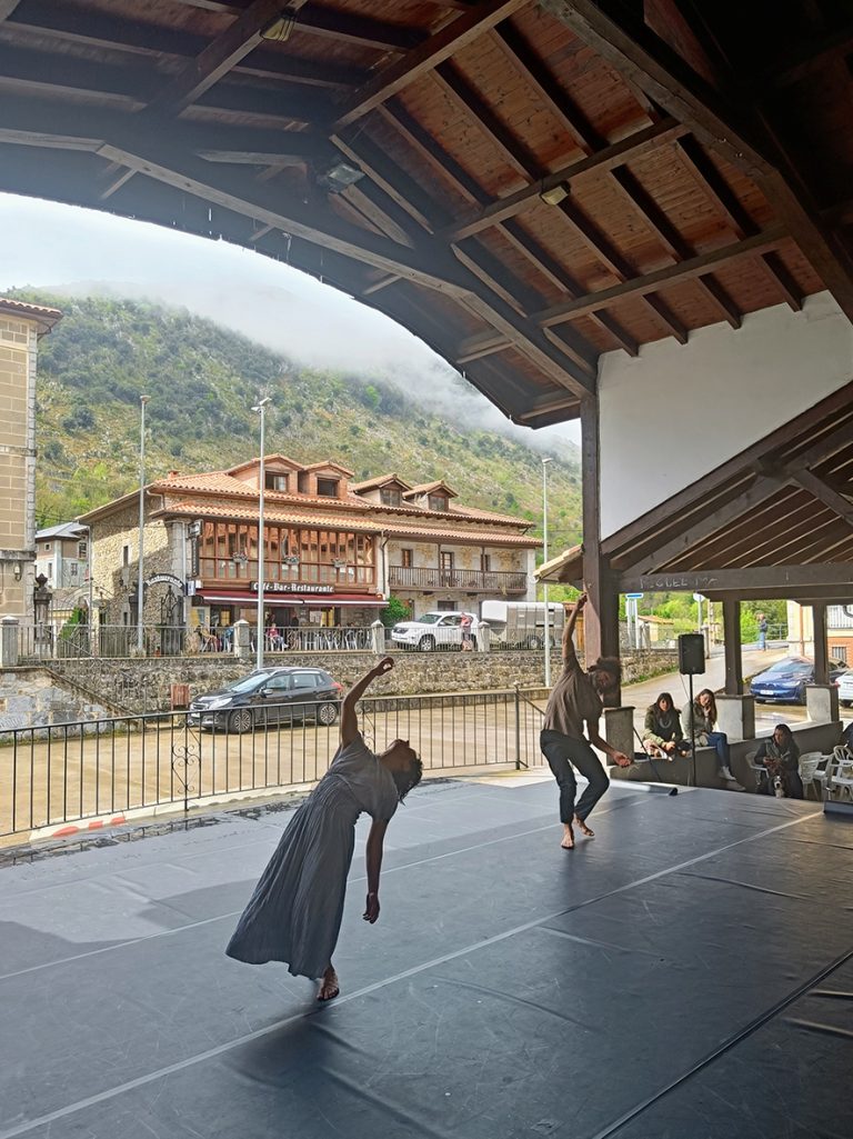 Arredondo Sutiles 1 768x1025