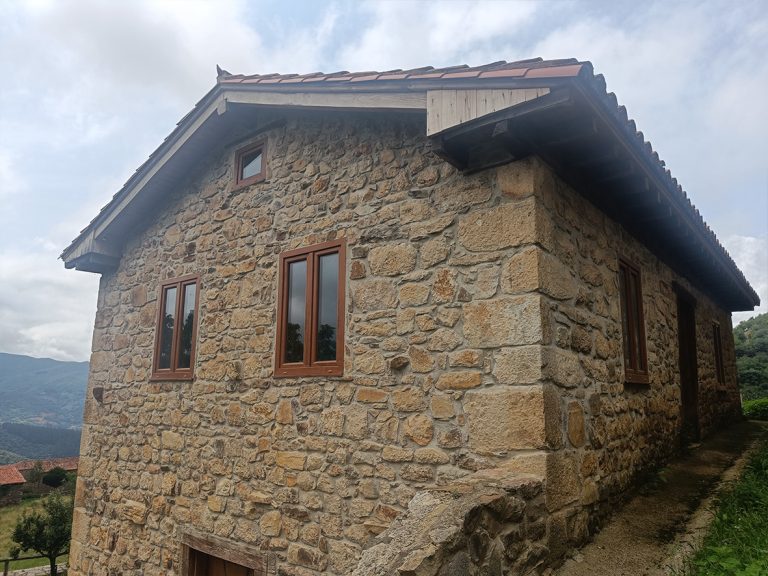 Antiguas escuelas Cahecho VI 768x576